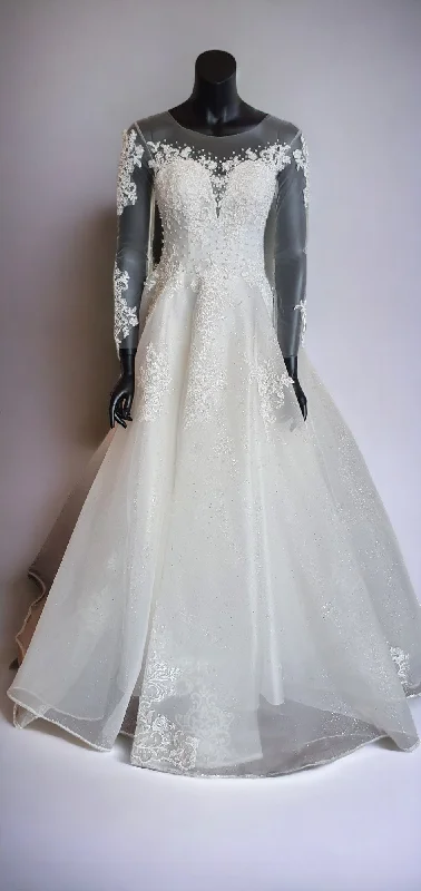 Sparkling Long Sleeve Princess Gown Simple Wedding Dress