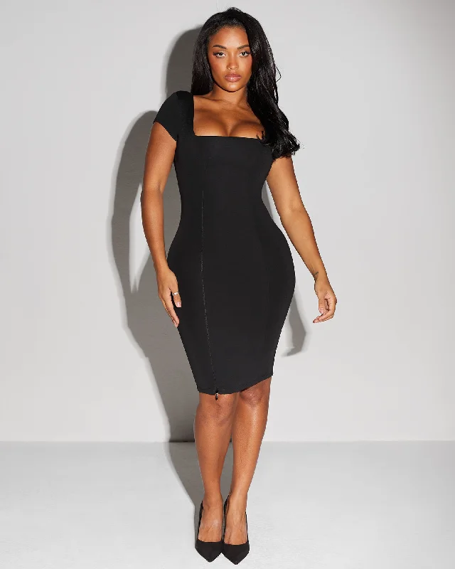 Ponte Squarey Dress - Black Travel unclassified dresses